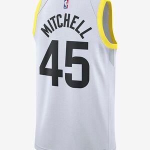 Utah Jazz Association Edition 2022/23
Men's Nike Dri-FIT NBA Swingman Jersey